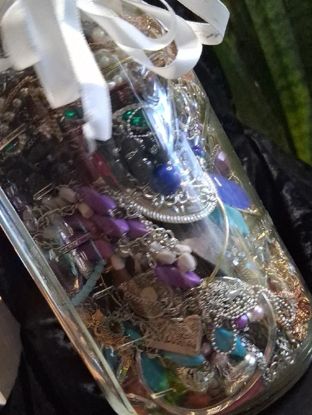 Mystery Jewelry Jar 1/2 Gallon Mason Jar 5 Lbs . Lots Of Beautiful Jewelry.